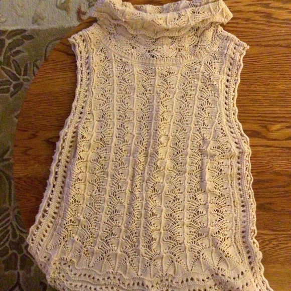 Miss Me Pointelle Crochet Cowl Neck Sweater Tank in Ecru sz small EUC - Picture 6 of 9